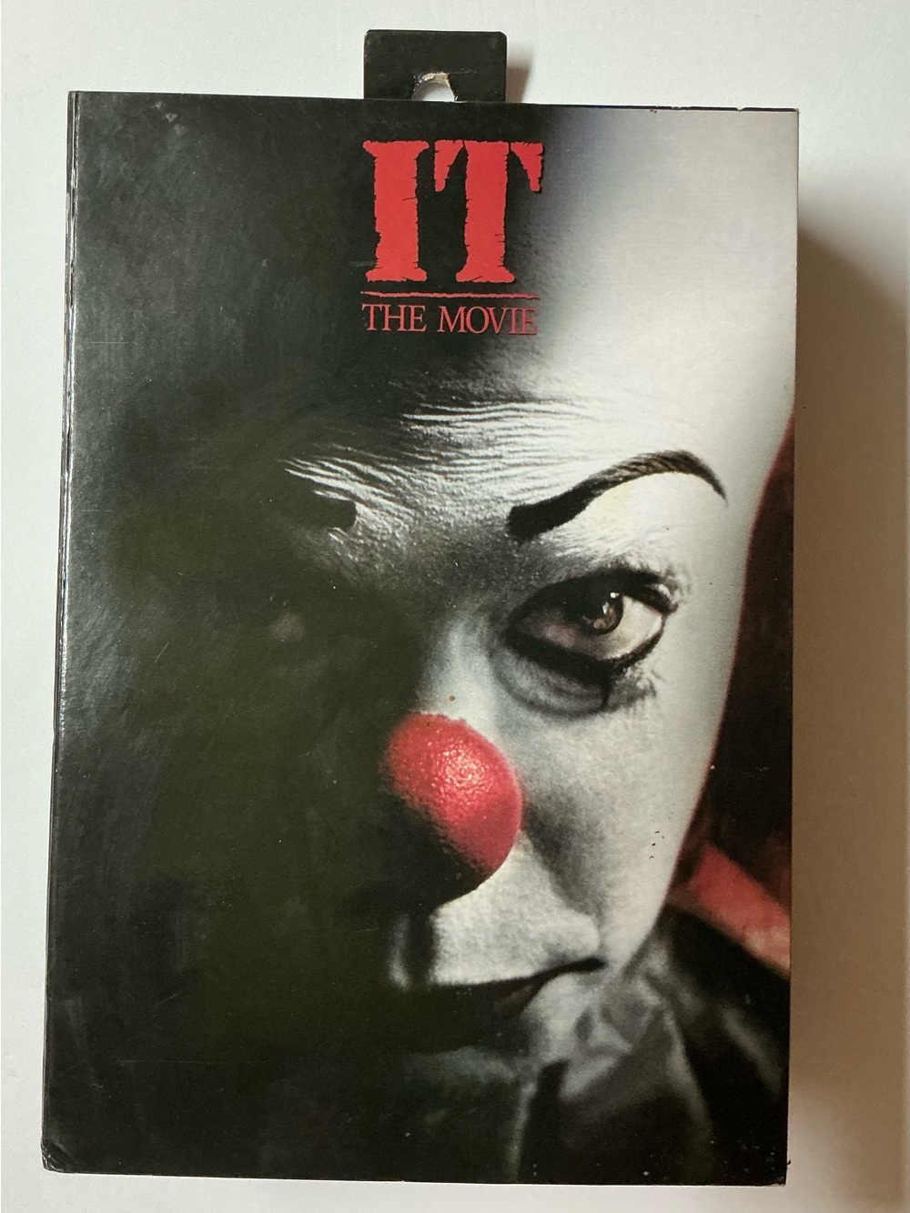 IT (1990) Ultimate Pennywise 7" Scale NECA Action Figure